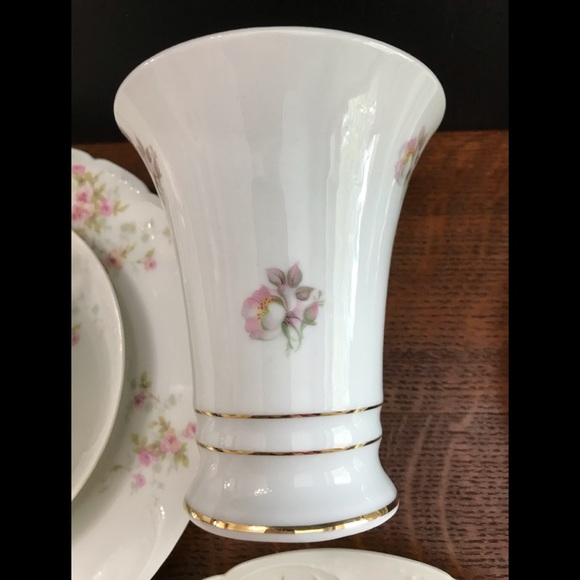 Schuman German porcelain Vase Wild Rose - Picture 3 of 7